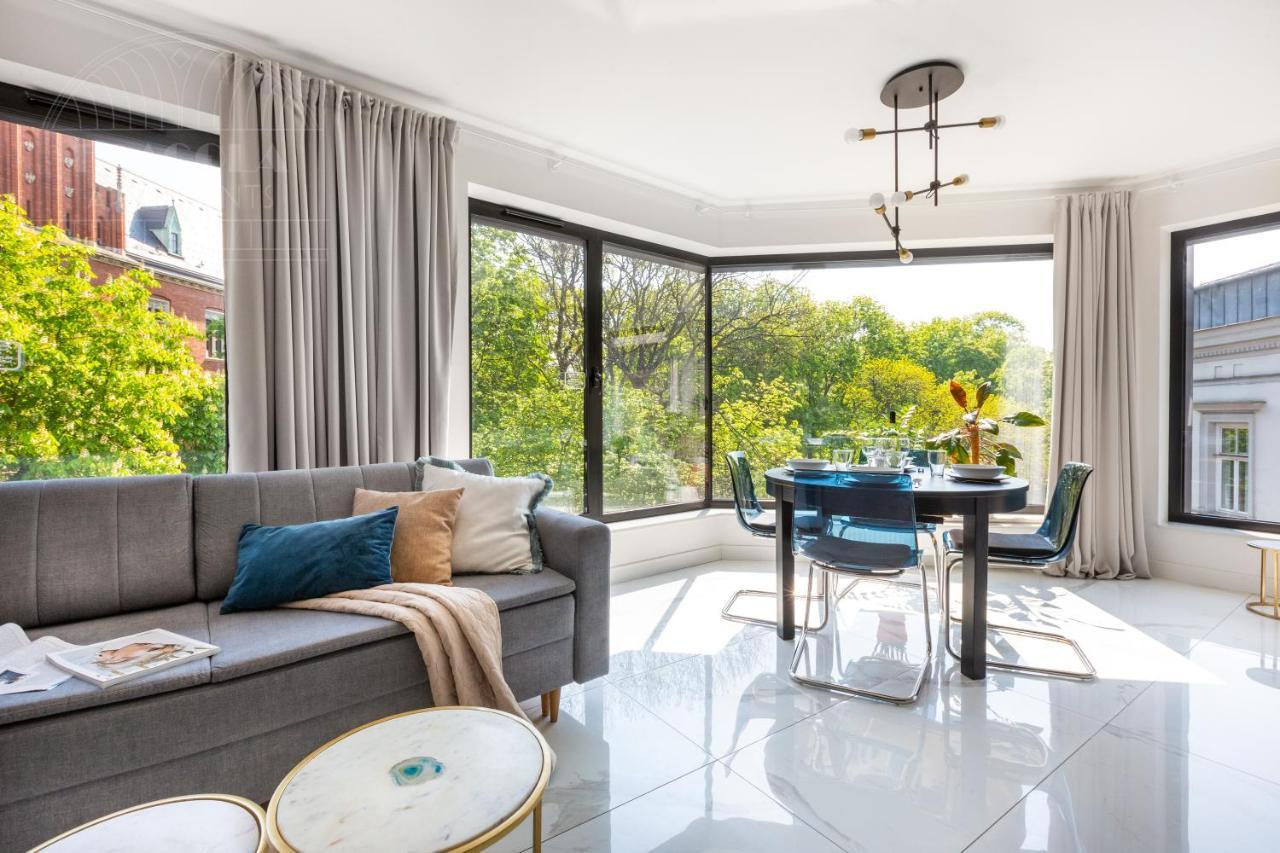 Modern View Of Planty Park Apartment Krakau