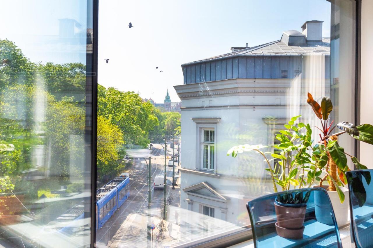 Modern View Of Planty Park Apartment Krakau
