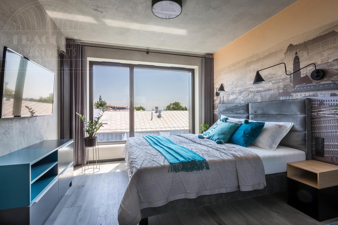 Modern View Of Planty Park Apartment *