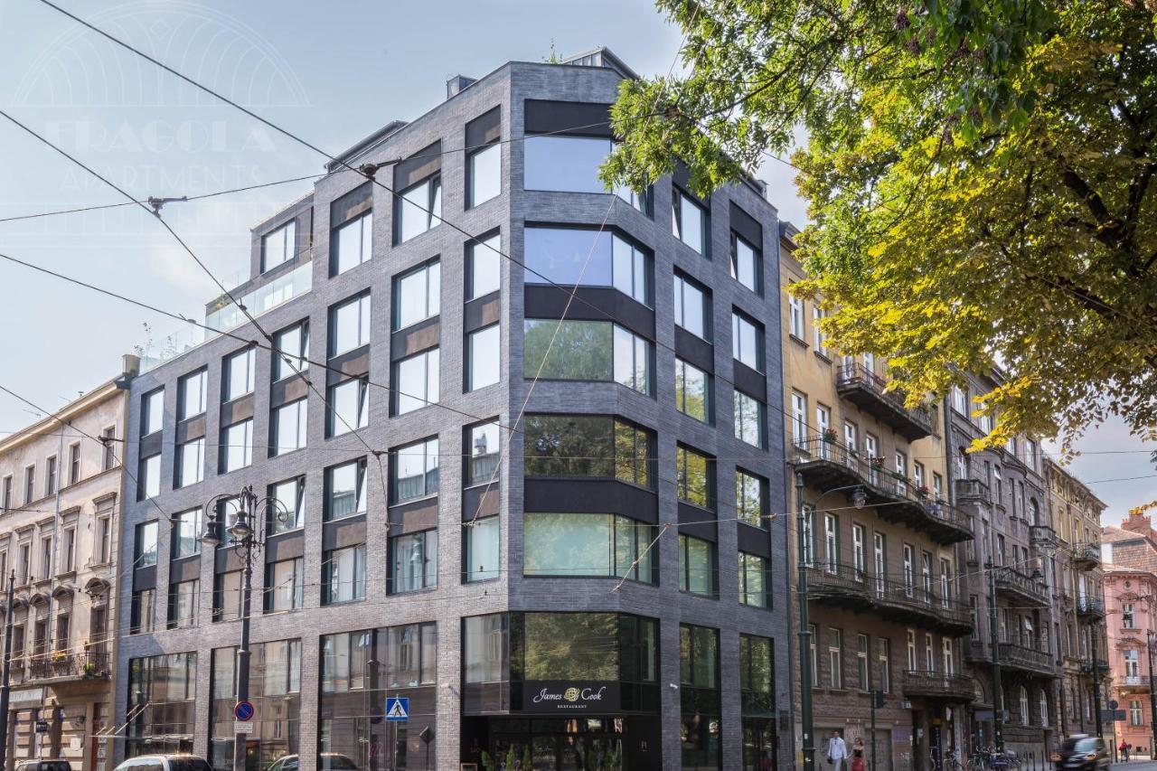 Modern View Of Planty Park Apartment