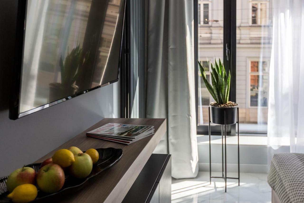 Apartment Modern View Of Planty Park