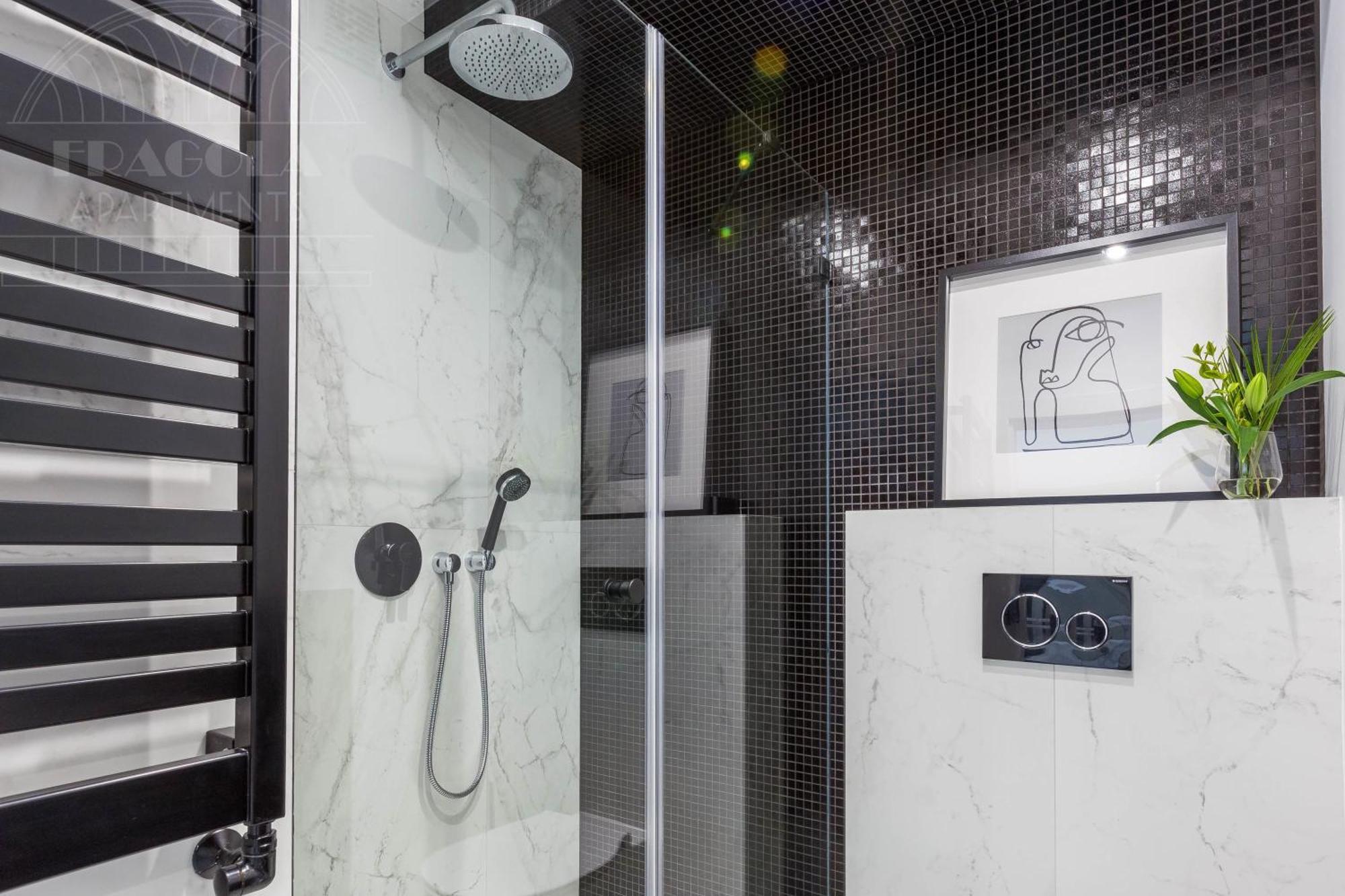 Modern View Of Planty Park Apartment Krakow
