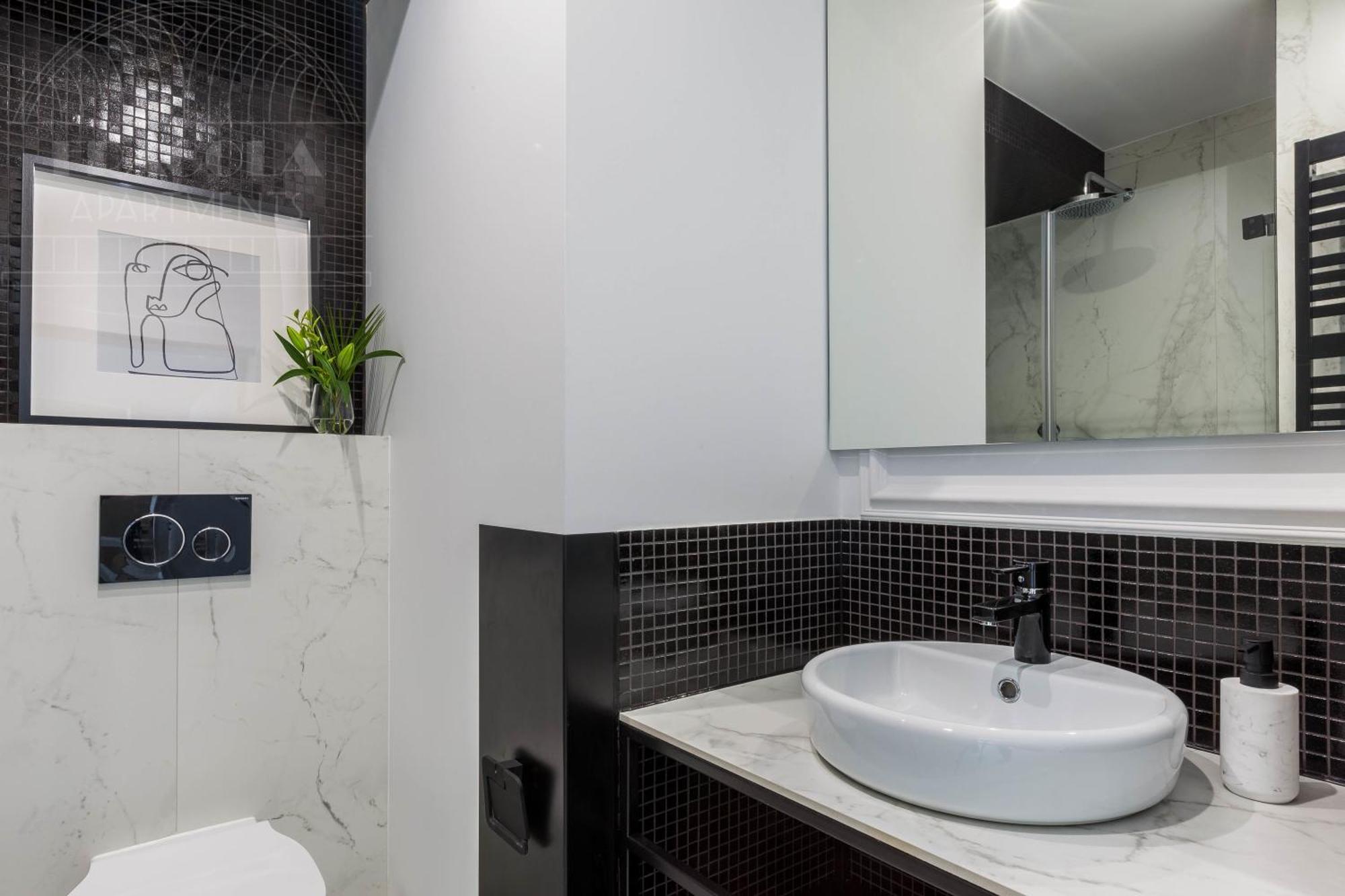 Modern View Of Planty Park Apartment Krakow