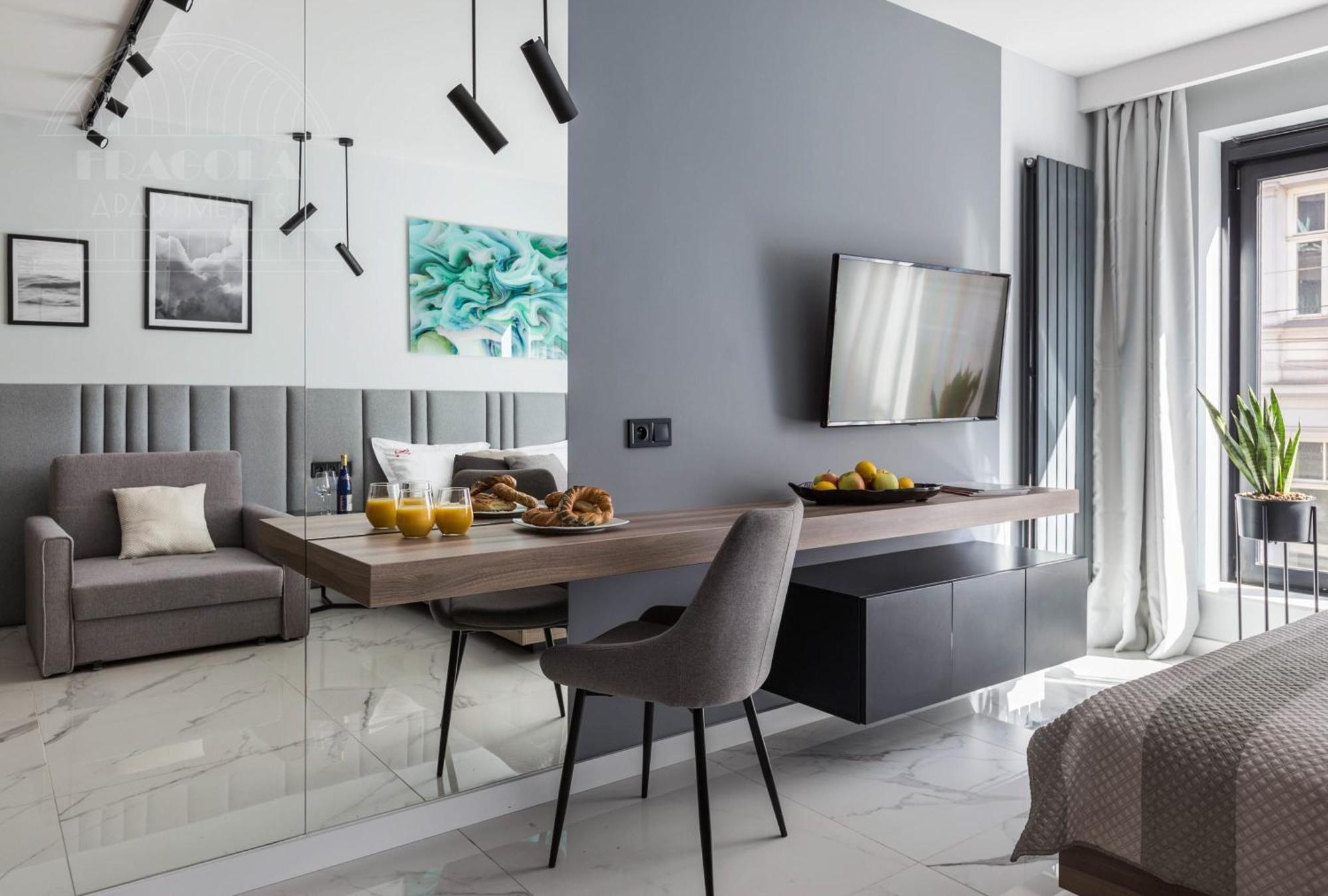 Modern View Of Planty Park Apartment